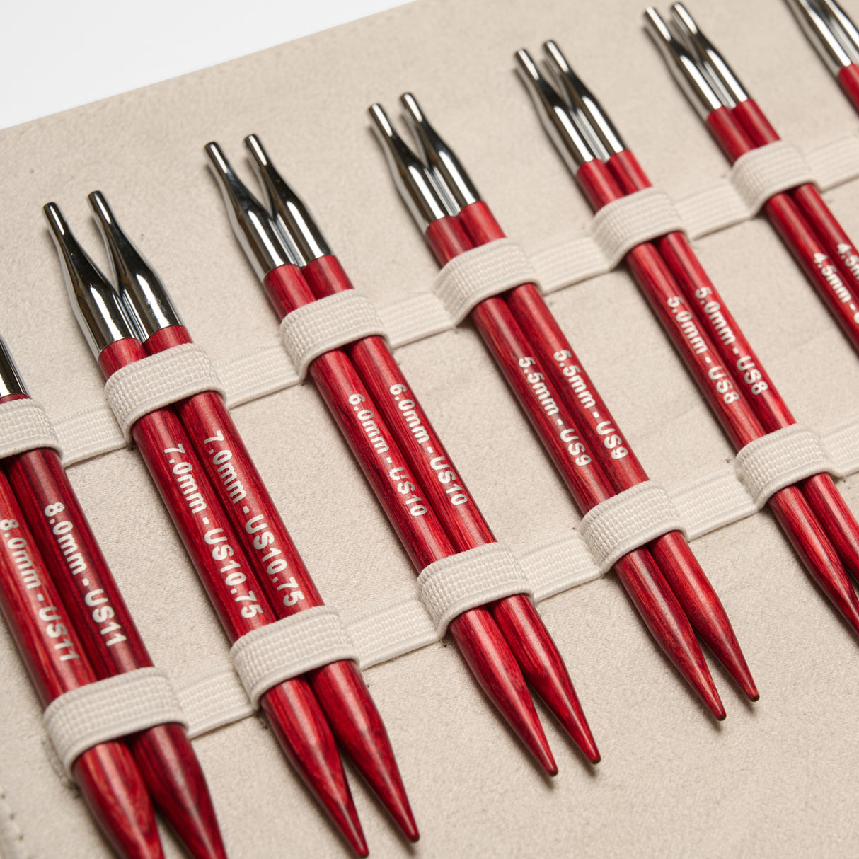 Amore Red Wooden Udskiftsbar Rundpindesæt 3.50-8.00mm