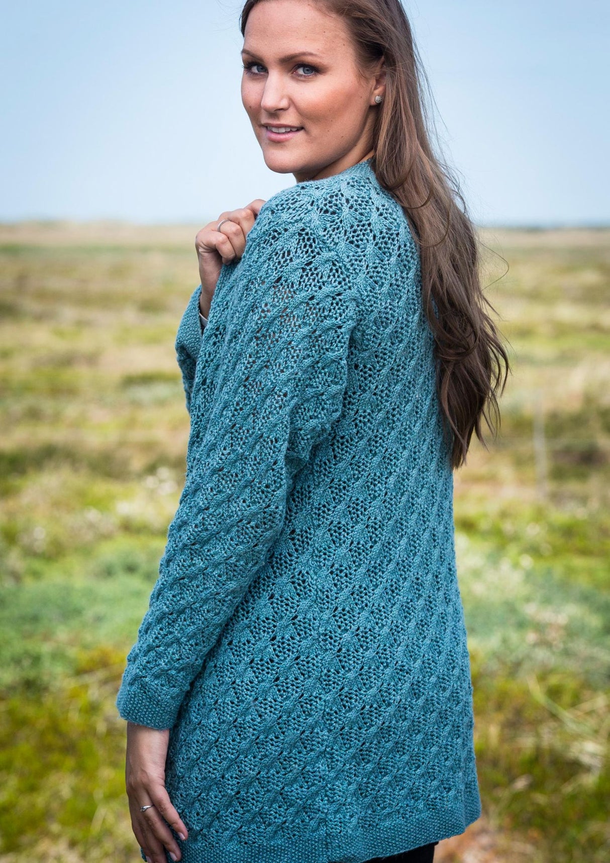 Strickjacke mit Spitzenmuster