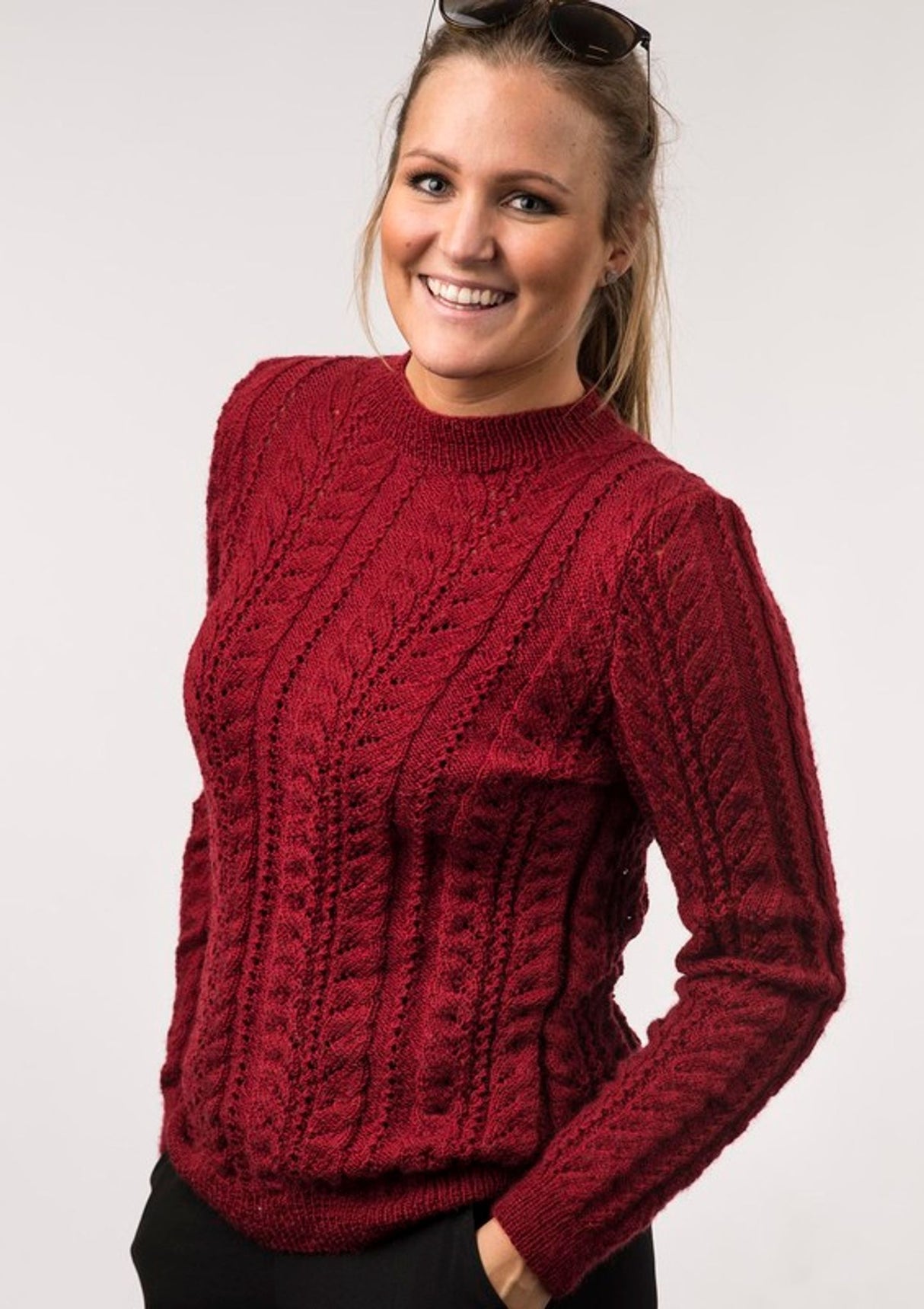 Hohlmuster -Pullover