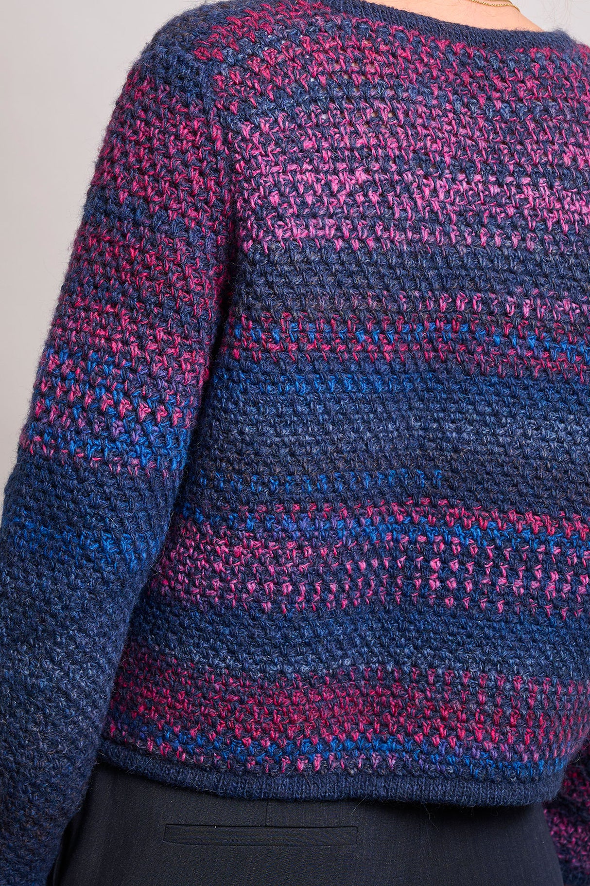 Kort, hæklet jakke i Taormina