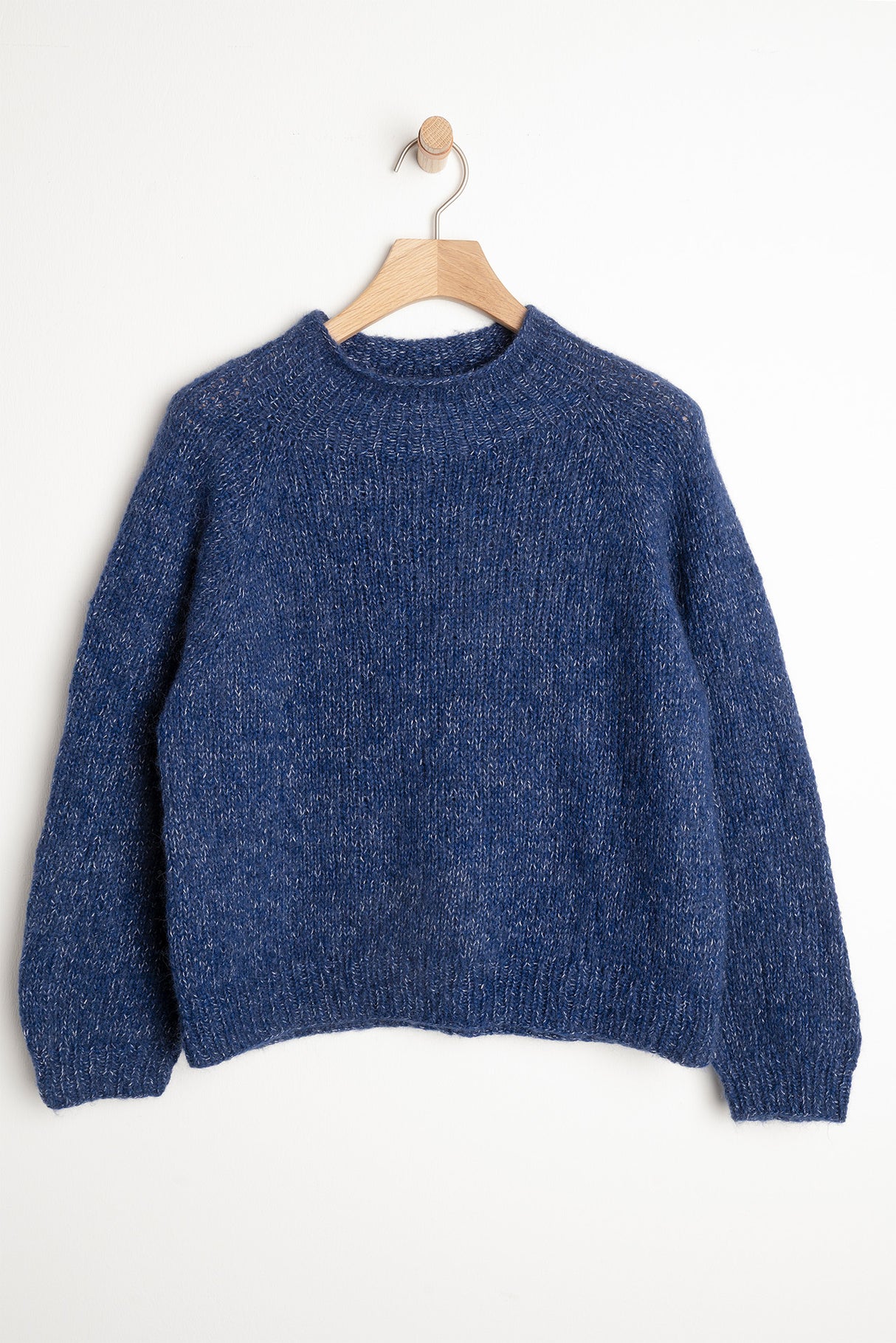 Foundation sweater