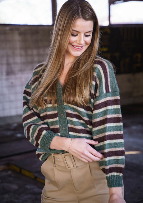 Gestreifte boxy Strickjacke