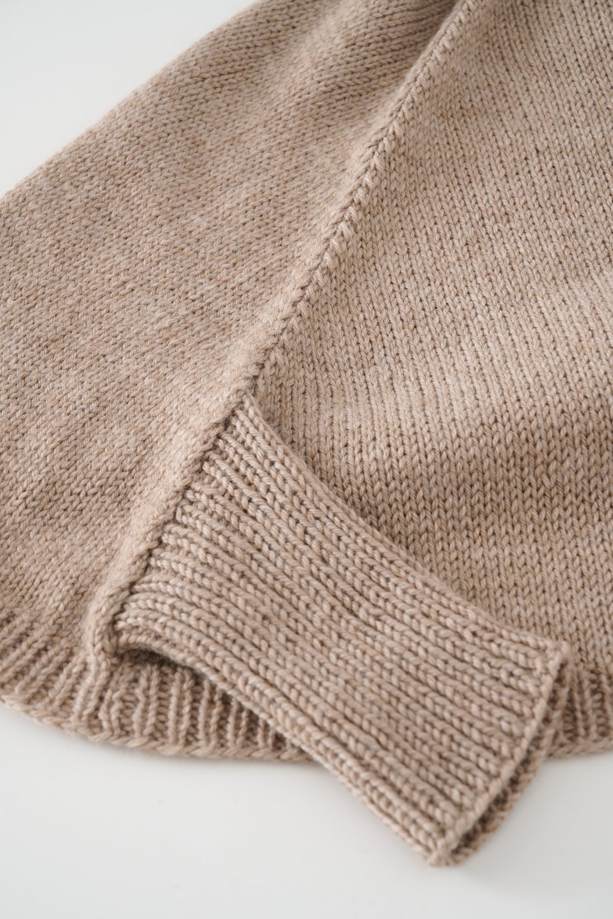 Poncho mit Ärmeln Anleitung