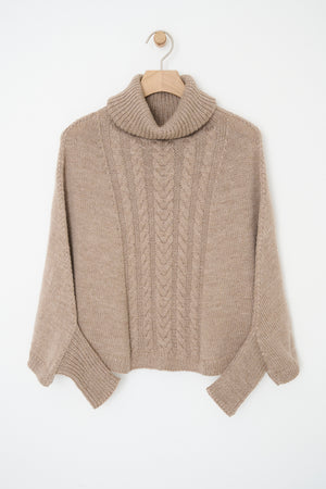 Poncho mit Ärmeln Anleitung